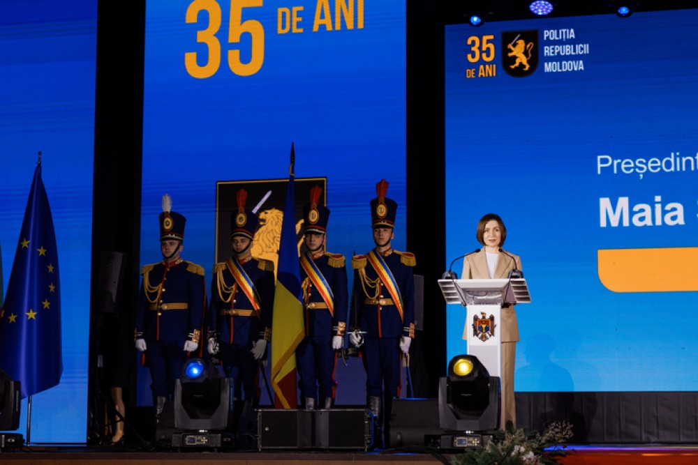 Maia Sandu:„Poliția a fost în prima linie pentru apărarea democrației și a suveranității Republicii Moldova”